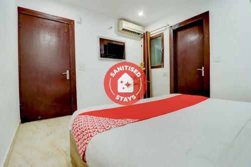 Oyo 82347 Hotel Silver Ray