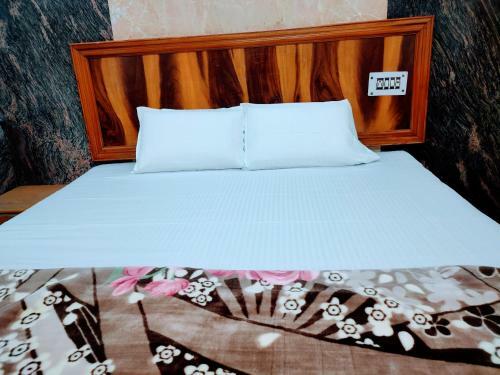 Sharda Hotel By Wb Inn