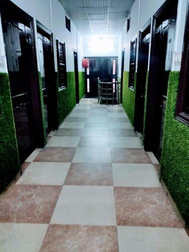Sharda Hotel By Wb Inn
