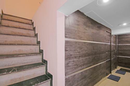 Oyo 85969 Hotel King