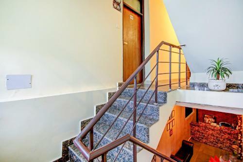 Hotel Oyo 47394 Skyy Inn