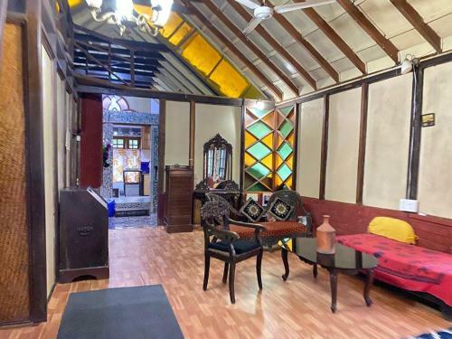 1bhk Antique Wooden House