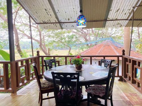 1bhk Antique Wooden House