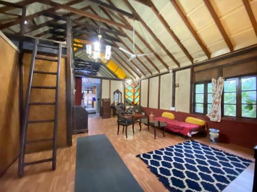 1bhk Antique Wooden House