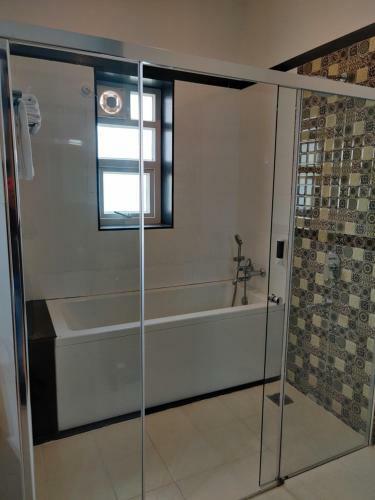 Villa 12 Br Mansion With Private Pool