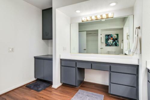 Canyon Shores 2 Story Loft Style