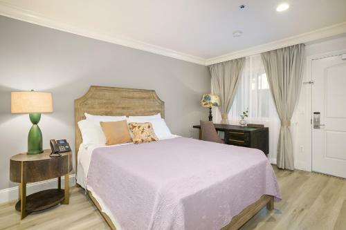 Hotel Huntington