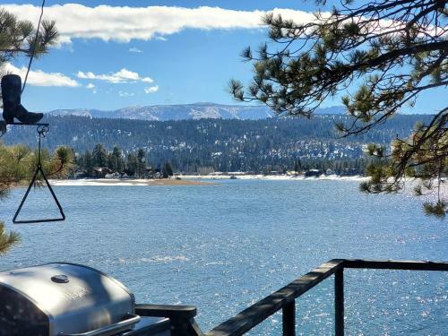 The Point! Spectacular Lake Views 5 Suites!
