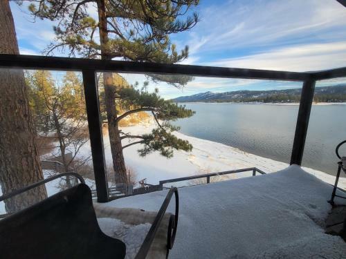 The Point! Spectacular Lake Views 5 Suites!