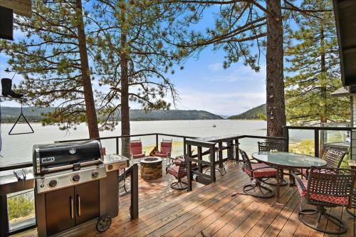 The Point! Spectacular Lake Views 5 Suites!