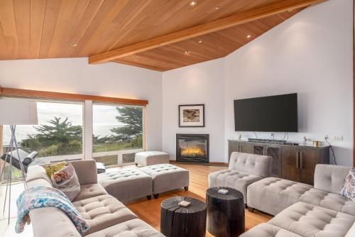 Pelican's Landing