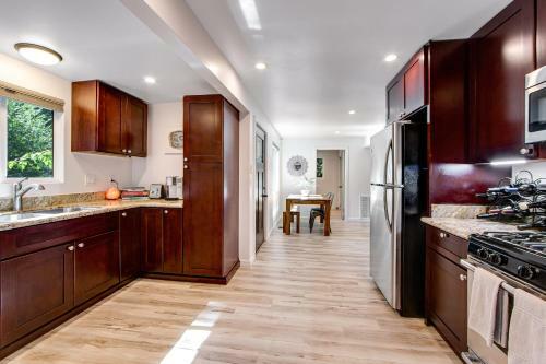 Canyon House