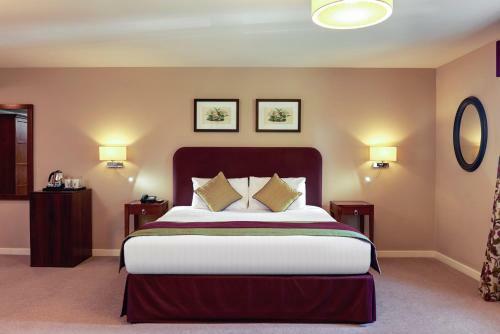 The Lambert Arms - A Bespoke Hotel