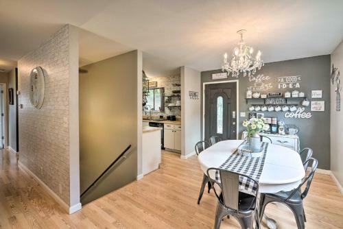 Charming And Pet-friendly Pine Grove Retreat!