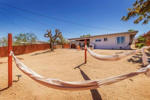 Made In The Shade - Central, Hot Tub, Ac, Sleeps 8