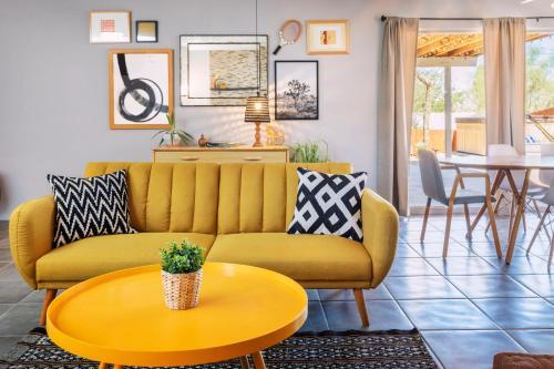Made In The Shade - Central, Hot Tub, Ac, Sleeps 8