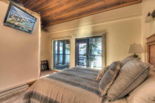 Brockway Springs Lodge