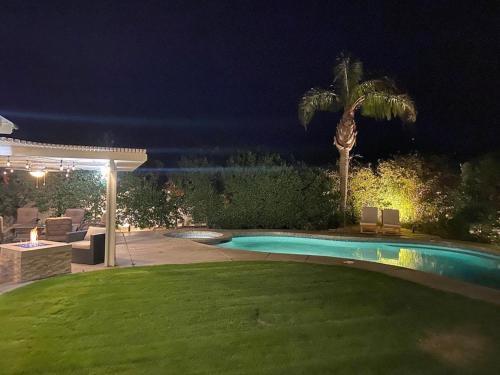 Stunning 5 Star Home Retreat Private Pool-spa-bbq 4br-