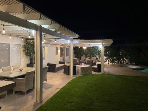 Stunning 5 Star Home Retreat Private Pool-spa-bbq 4br-