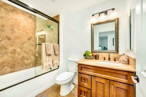 Luxe Cove Retreat ? Heated Pool ? Spa ? 31+ Days