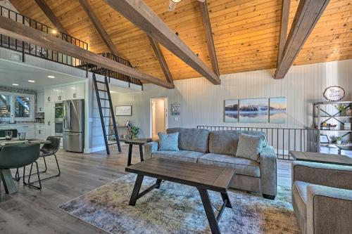 Airy Alpine Getaway With Lake Arrowhead Views!