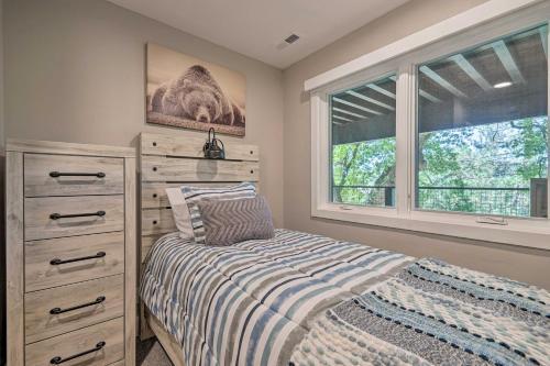 Airy Alpine Getaway With Lake Arrowhead Views!