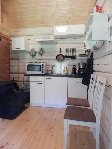 Lodge Haaviku Nature Cottage