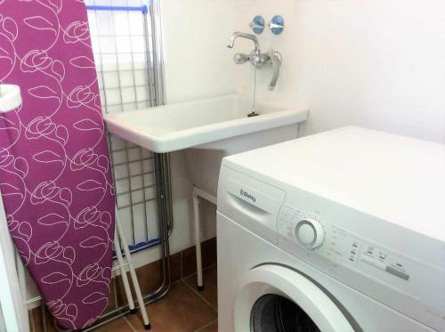 Casa Rosie Apartamento Con Balc�n Y Piscina Compartida