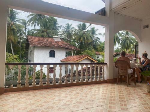 Hostal Sunny's Guest House And Resturant