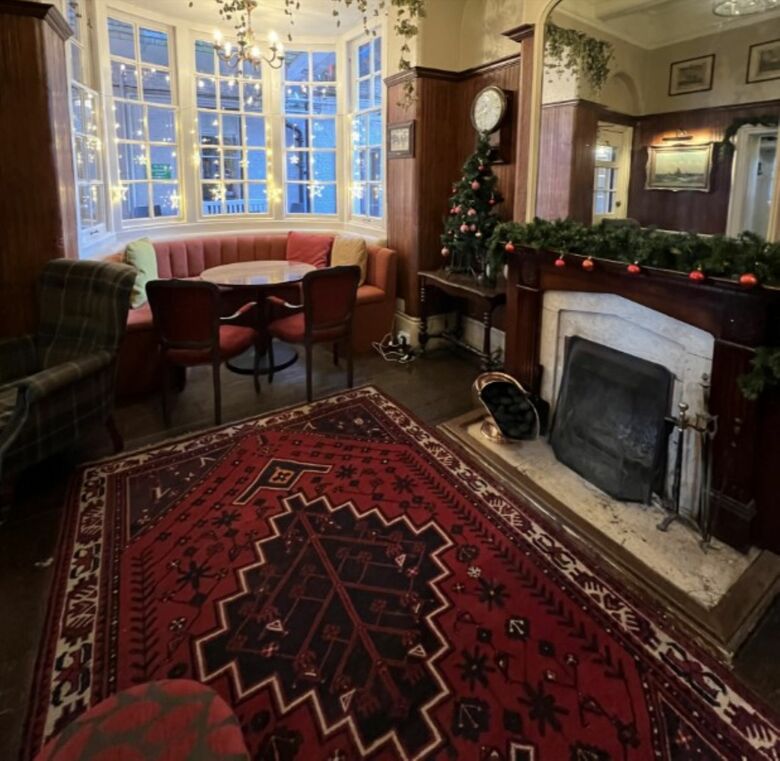 Norfolk Arms Hotel