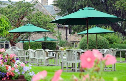Old Court Hotel & Suites