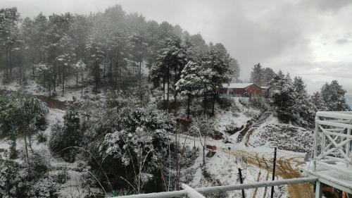 Hotel 7 Km Hill Station Resort