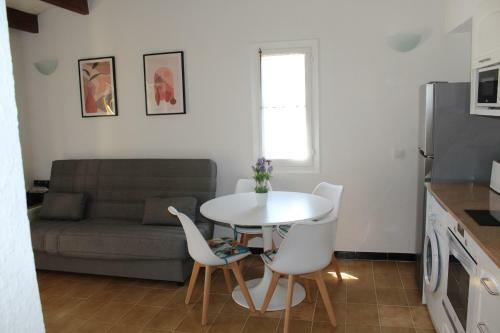 Apartamento Con Piscina En Ciudadela, Cala En Blanes