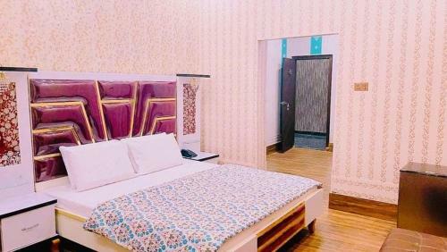 Hostal Sapphire Guest House