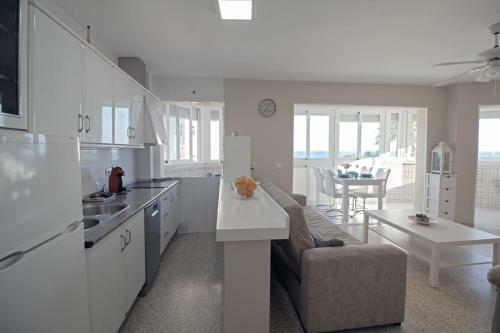 Beach Apartment El Faro