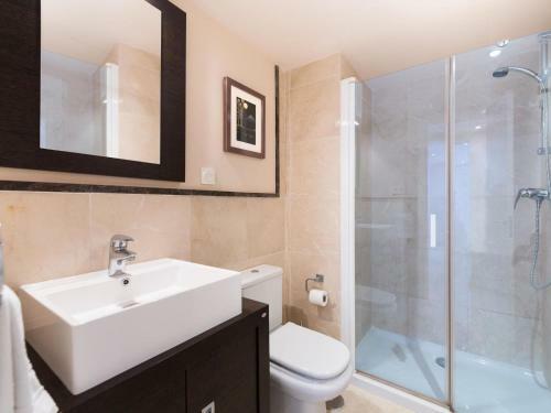Apartment Amazing 3 Bedrooms Front Sea View