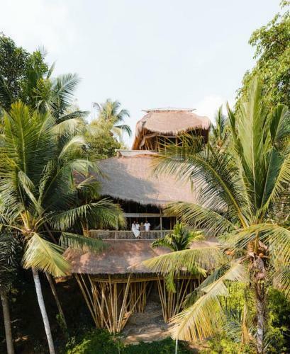 Villa Tower House - 4 Bds Eco Bamboo House, River View