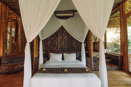 Villa Temple House 3bds Eco Bamboo House Pool River View