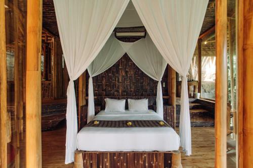 Villa Temple House 3bds Eco Bamboo House Pool River View
