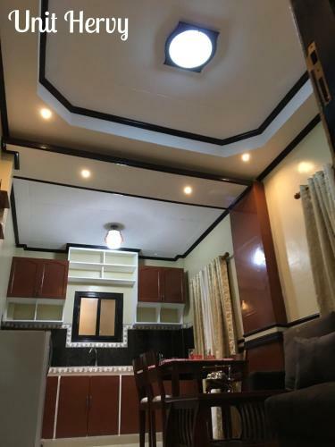 Hostal La Famille