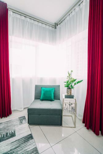A C Pearl Holiday Homes - Marvelous Marina Apartment