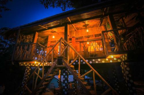 Bed & Breakfast The Winsome & Tree House