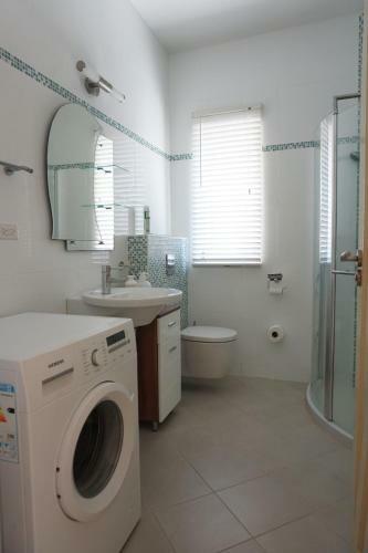 Exclusive Luxury Apartment Higher Heights, Barbados