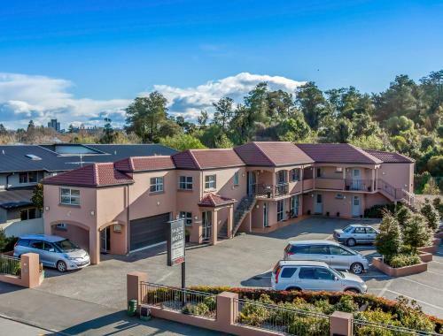 Majestic Court 802 - Central Christchurch Studio