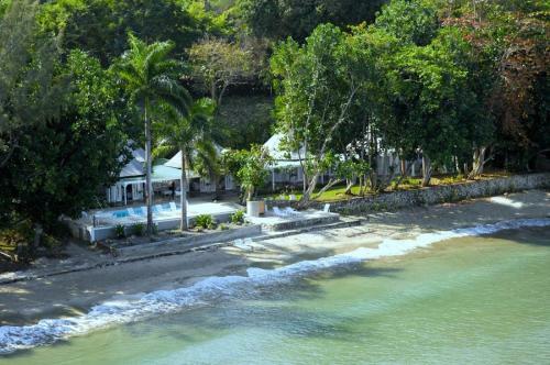 4 Bed Beachfront Villa