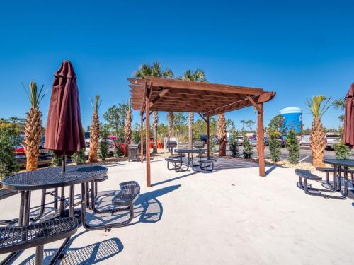 Immaculate Condo Prime Orange Beach Location With Spectacular Views