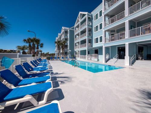 Immaculate Condo Prime Orange Beach Location With Spectacular Views