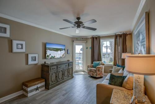 Immaculate Condo Prime Orange Beach Location With Spectacular Views