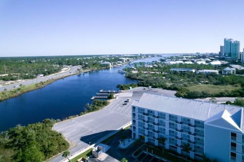 Immaculate Condo Prime Orange Beach Location With Spectacular Views