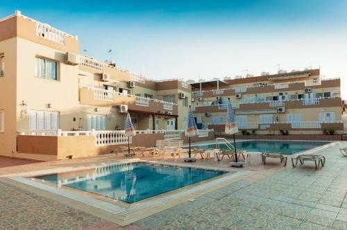 1 Bedroom Pool View Apartment In Kapparis